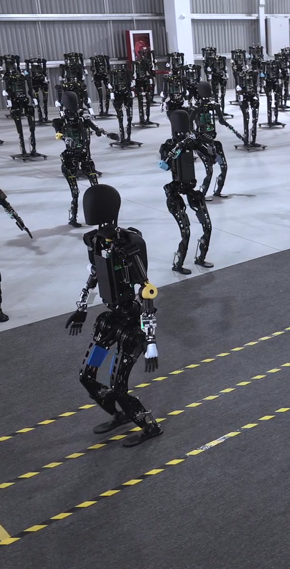 BB贝博开启通用机器人商用量产